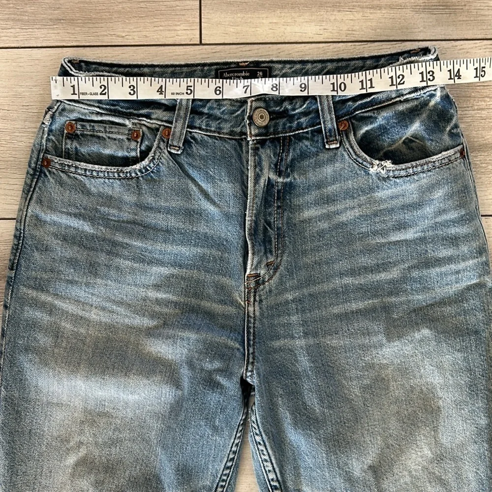Abercrombie Annie Girlfriend jeans size 26